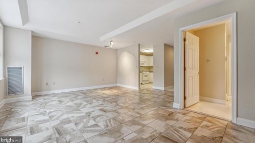 2304 Windrow Dr, Princeton NJ 08540-5020 exterior