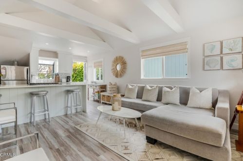 3534 Ocean Dr, Oxnard CA  93035-4345 exterior
