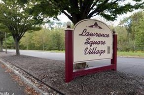 23 Chamberlin Ct, Trenton NJ  08648-2622 exterior