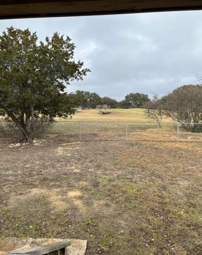 1713 Cave Dr, Spring Branch TX 78070-4841 exterior