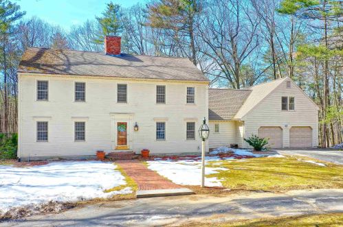 36 Nathan Lord Rd, Amherst, NH 03031-3004