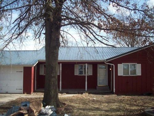 29144 Kendall Rd, Macon, MO 63552-3638