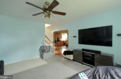 4907 Mariners Dr, Shady Side MD 20764-9752 exterior