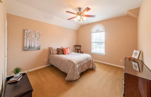 3609 Cimarron Dr, Carrollton TX 75007-6304 exterior