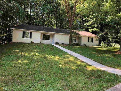 4080 Bowers Pointe Dr, Lilburn, GA 30047-2952