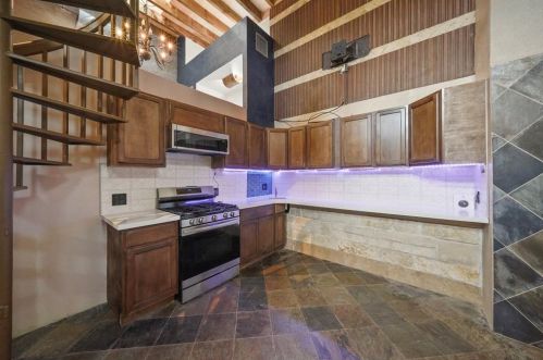 614 Pine Gully Rd, Taylor Lake Village TX  77586-1827 exterior