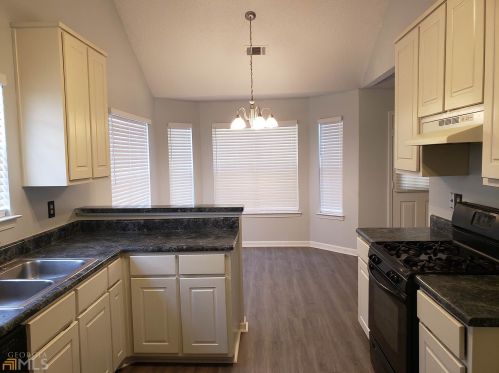 6684 Chesepeake Trl, Rex GA  30273-2239 exterior