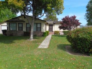 12330 Bermuda St, Visalia, CA 93291-8904