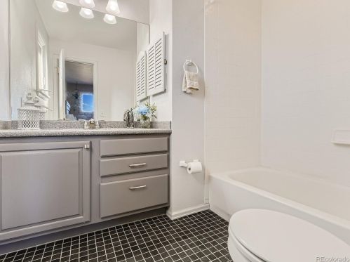 8372 Ponderosa Dr, Parker CO 80138-8231 exterior