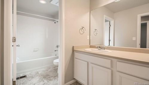 23890 34th Ave, Denver CO  80019-5304 exterior