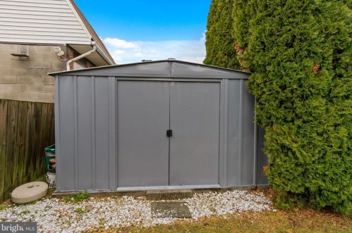 516 Ross St, Lancaster PA  17602-1946 exterior