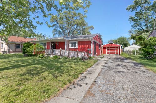 59 Hickory Dr, Carpentersville, IL 60110-1647