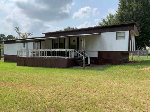 20892 Renee Dr, Chandler, TX 75758-8538