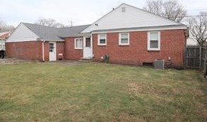 15 Winfield Rd, Providence, RI 02919-5053