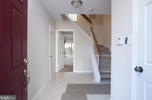 10910 Pebble Run Dr, Silver Spring MD  20902-3685 exterior