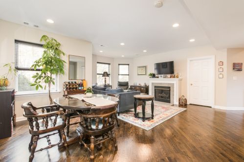 2658 Ainslie St, Chicago, IL 60625-2766