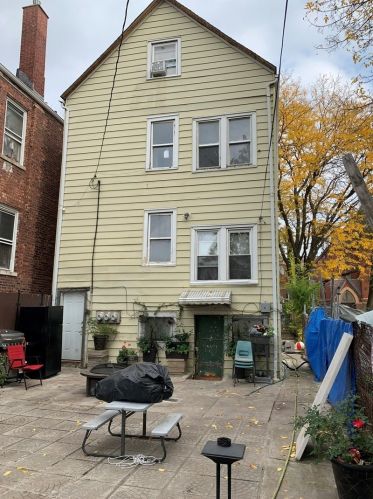 5044 Marshfield Ave, Chicago, IL 60609-4828