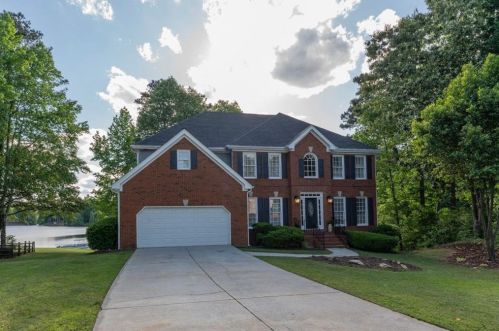 7395 Harbor Gln, Stone Mountain, GA 30087-6170