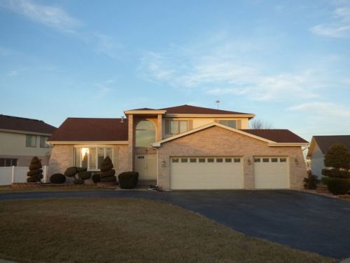 241 Providence Dr, Matteson IL  60443-1292 exterior