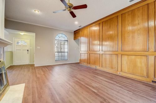 3019 Cemetery Hl Rd, Carrollton TX 75007-5651 exterior