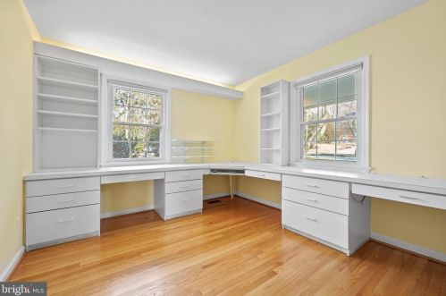 14400 Sandy Rdg Rd, Silver Spring MD 20904-5946 exterior