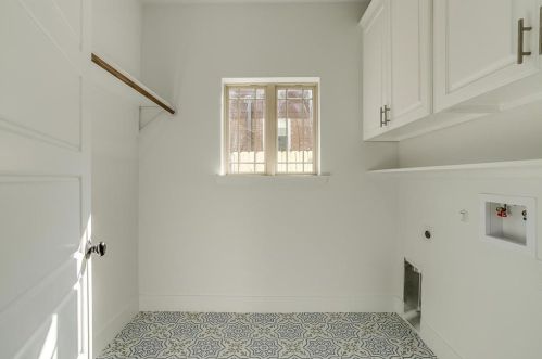 209 Lochness Ln, Fort Worth TX  76126-3212 exterior