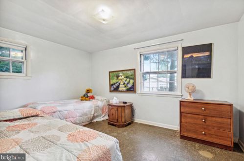 10905 Oakwood St, Silver Spring MD 20901-1238 exterior