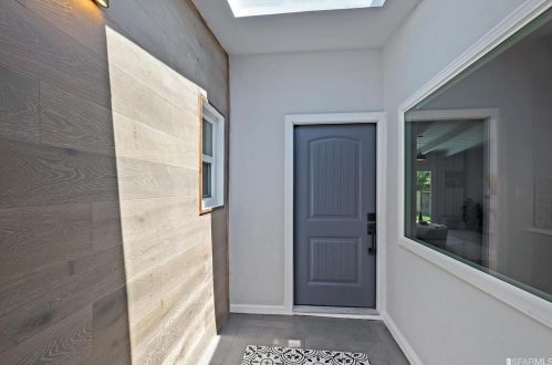 28562 Rochelle Ave, Hayward CA  94544-5454 exterior