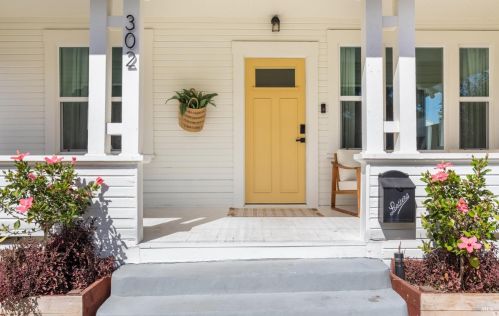 302 Scott St, Ukiah CA  95482-4320 exterior