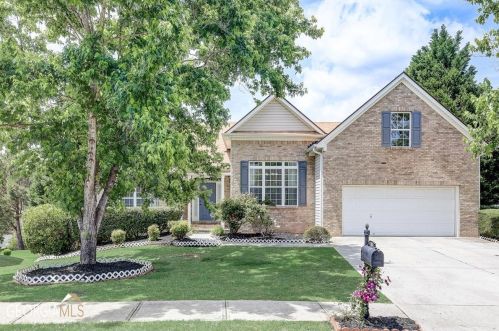 664 Landing Way, Loganville, GA 30052-6671