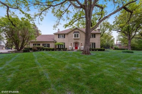 70 Horseshoe Ln, Lemont IL  60439-9118 exterior