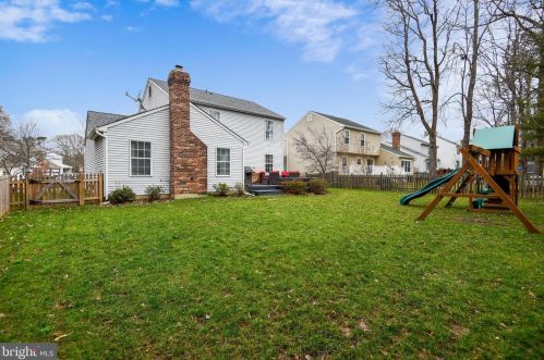 281 Shakespeare Dr, Severna Park MD 21146-2150 exterior