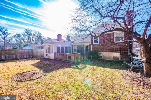 8921 2 Ave, Silver Spring MD 20910-2149 exterior