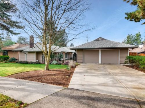 2215 203rd Ave, Beaverton, OR