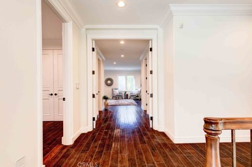 4719 Tobias Ave, Van Nuys CA  91403-2826 exterior