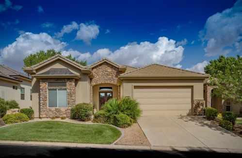 221 Emeraud Dr, Saint George, UT 84770-4410