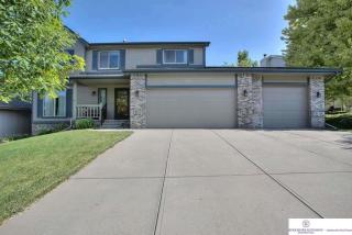 16826 L Cir, Omaha, NE 68135-1466