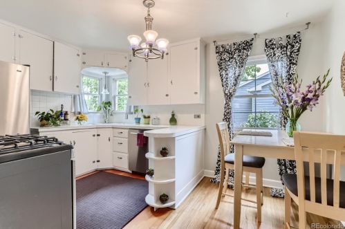 1155 Bates Pkwy, Englewood CO 80113-1777 exterior