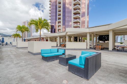 725 Kapiolani Blvd, Honolulu HI  96813-5247 exterior
