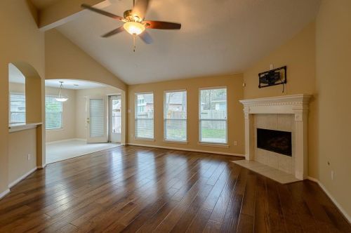 19 Wild Orchid Ct, Conroe TX  77385-3558 exterior