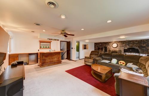 9525 Southwood Dr, Hammond IN 46321-3021 exterior