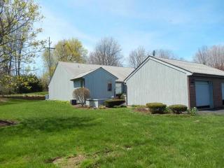 4730 Baywood Dr, Erie, PA 16509-3670