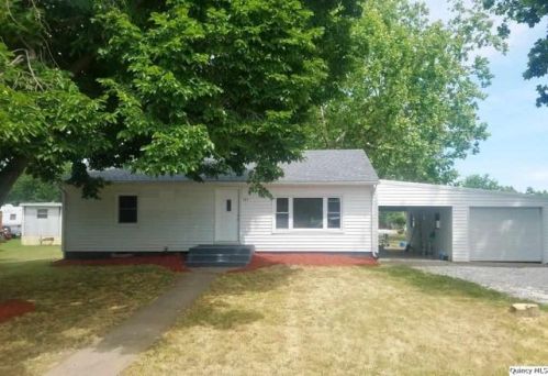 325 Wilson St, Mendon, IL 62351-1231