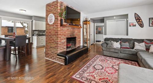 2 Sunset Ln, Barrington Hills, IL 60102