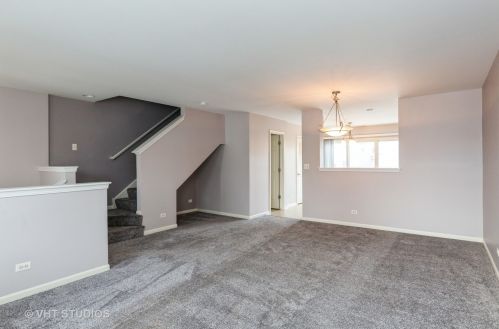 1236 Derry Ln, Pingree Grove IL  60140-9122 exterior