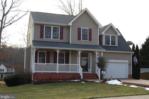 6820 Buck Ln, Fredericksburg, VA 22407-6327
