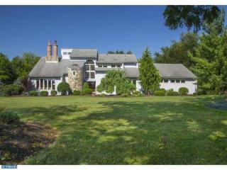 4137 Lorraine Cir, Allentown, PA 18104-9634