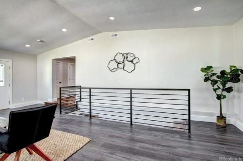 2811 Cook St, Denver CO  80205-5012 exterior