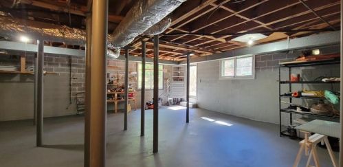 2147 Council Bluff Ct, Atlanta GA  30345-4130 exterior