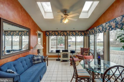 2045 Rockvale Rd, Lancaster PA  17602-1405 exterior